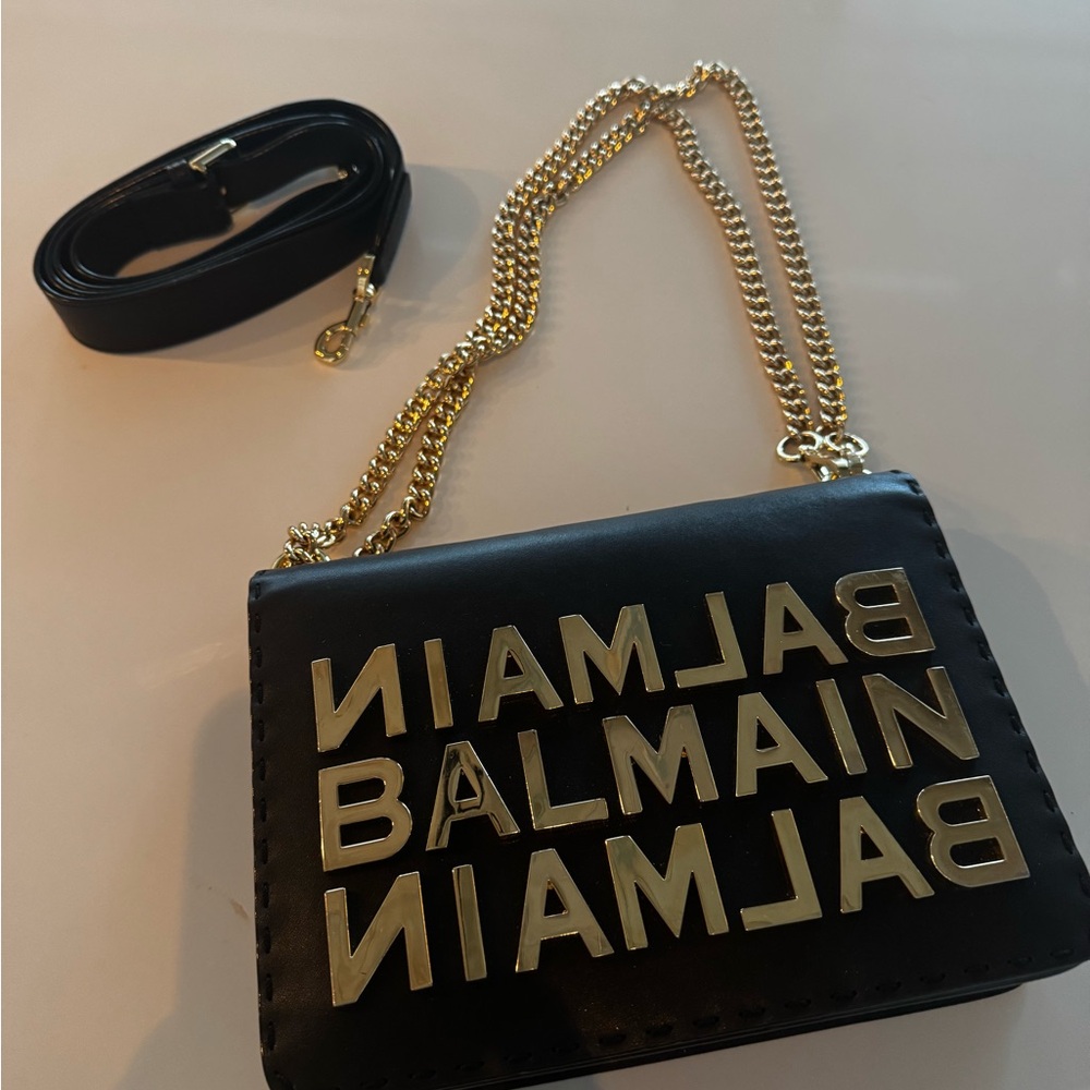 Authentic Balmain handbag worn a couple of times.